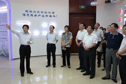 省、市地税局走访南京联创科技集团
