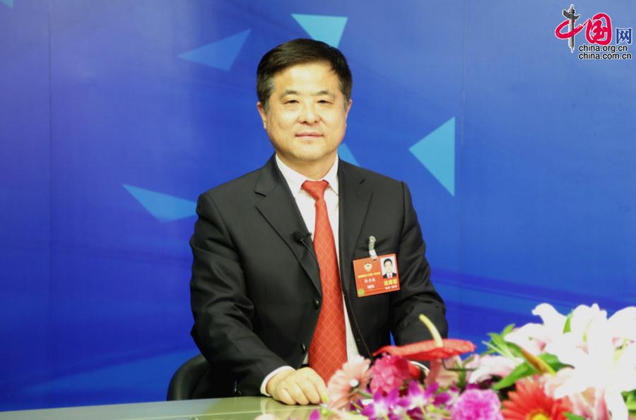 全国政协委员孙力斌：精准扶贫一抓产业二抓教育